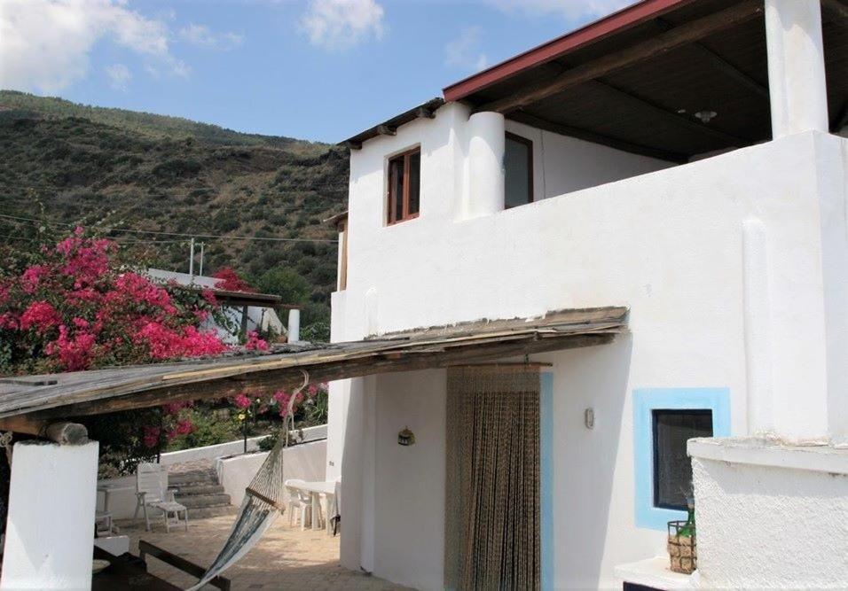Case Al Mare - Terrazzi Panoramici E Ampio Giardino Santa Marina Salina Dış mekan fotoğraf